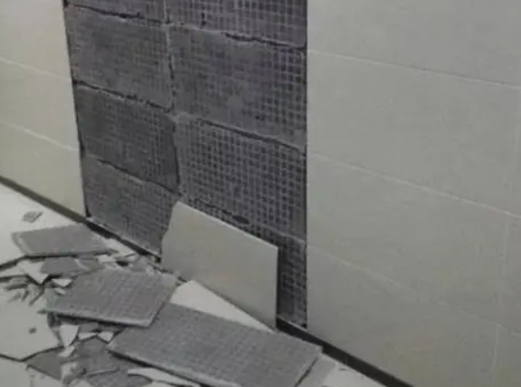萨嘎瓷砖空鼓维修公司分享下萨嘎墙砖松动维修的知识